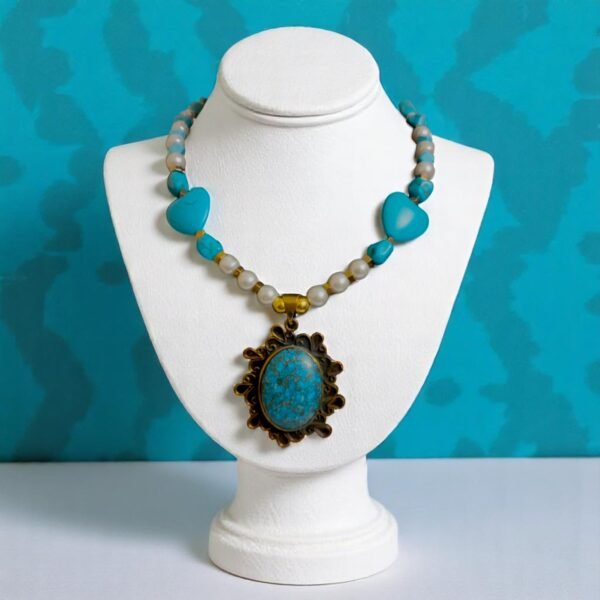 Nefertari’s Charm - Image 6