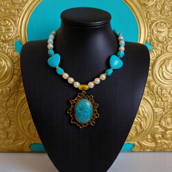 Nefertari’s Charm - Image 7