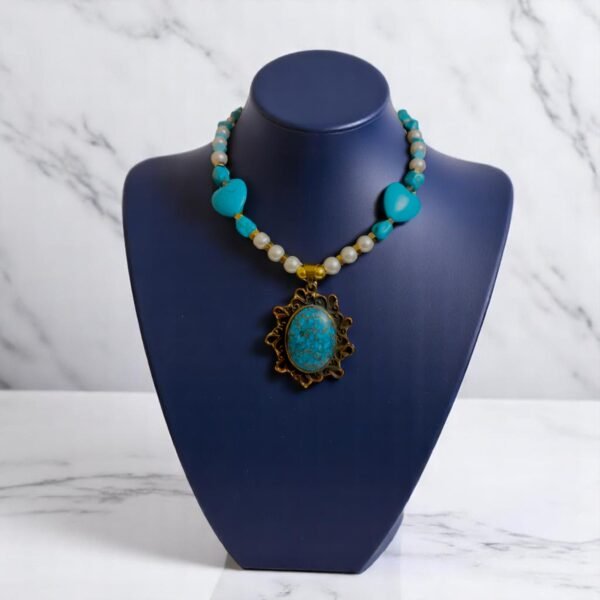 Nefertari’s Charm - Image 4